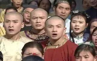 群众开始吃瓜视频,群众围观吃瓜视频，网络热议不断