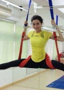 劈叉女星吃大瓜视频,惊人内幕揭秘