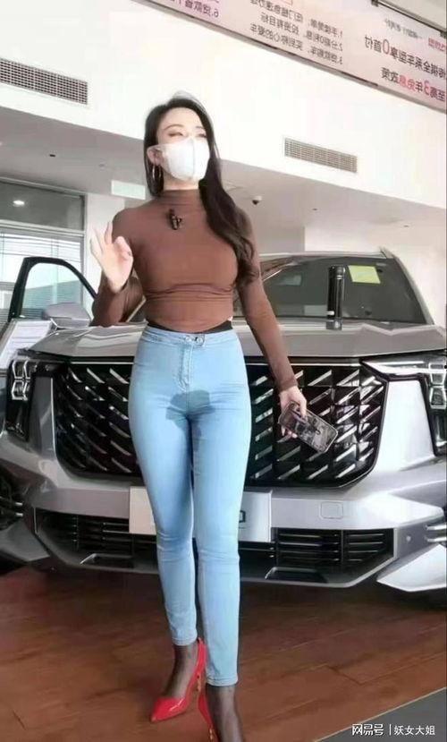 吃瓜女车上,揭秘网红车队的魅力与争议